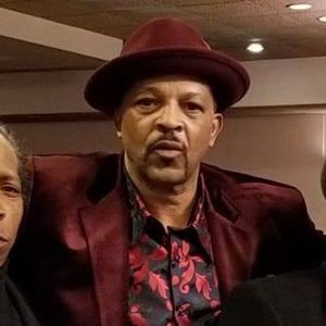 Meet your Posher, Tone